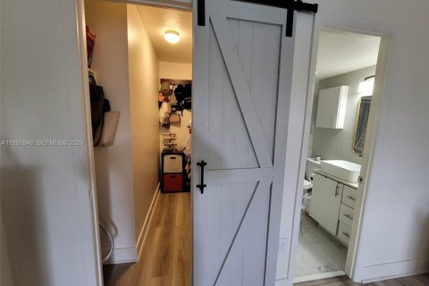 Condominio en venta en Miami, Florida, 2 dormitorios, 93.83 m2 № 2006098 - foto 8