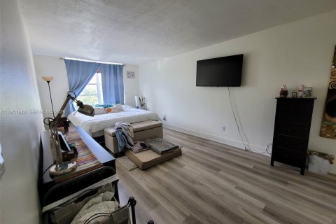 Condominio en venta en Miami, Florida, 2 dormitorios, 93.83 m2 № 2006098 - foto 4