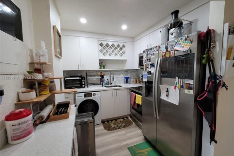 Condominio en venta en Miami, Florida, 2 dormitorios, 93.83 m2 № 2006098 - foto 3