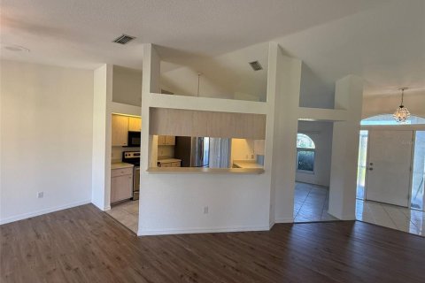 Villa ou maison à louer à North Port, Floride: 3 chambres, 140.75 m2 № 1915195 - photo 4