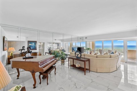 Copropriété à vendre à Boca Raton, Floride: 2 chambres, 199.74 m2 № 2247693 - photo 6