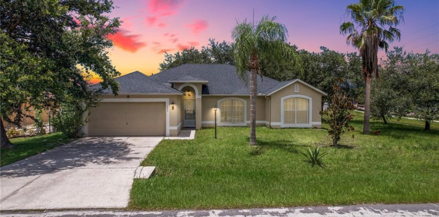 Casa en Kissimmee, Florida 3 dormitorios, 161 m2 № 1838077