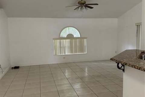 Casa en venta en Kissimmee, Florida, 3 dormitorios, 161 m2 № 1838077 - foto 14