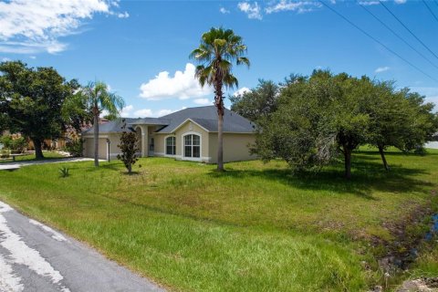 Casa en venta en Kissimmee, Florida, 3 dormitorios, 161 m2 № 1838077 - foto 18