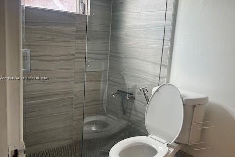 Condo in Hialeah, Florida, 1 bedroom  № 2043281 - photo 9