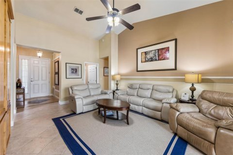 Casa en venta en Clermont, Florida, 2 dormitorios, 132.11 m2 № 2383907 - foto 4