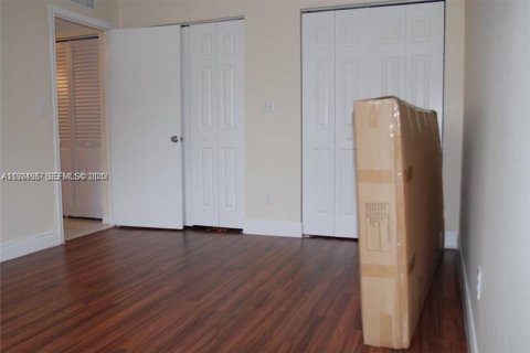 Condominio en venta en Dania Beach, Florida, 2 dormitorios, 88.26 m2 № 1983122 - foto 7