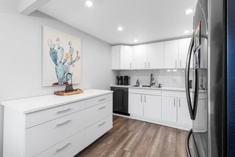 Condominio en venta en Deerfield Beach, Florida, 2 dormitorios, 102.19 m2 № 2146940 - foto 3