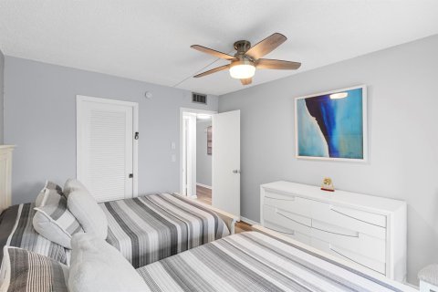 Condominio en venta en Deerfield Beach, Florida, 2 dormitorios, 102.19 m2 № 2146940 - foto 19