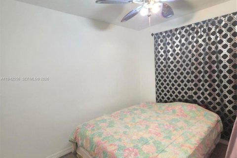 Condo in Cutler Bay, Florida, 3 bedrooms  № 1999853 - photo 16