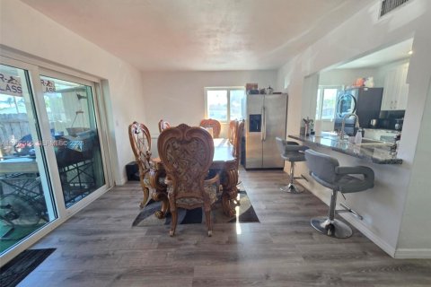 Condo in Cutler Bay, Florida, 3 bedrooms  № 1999853 - photo 11