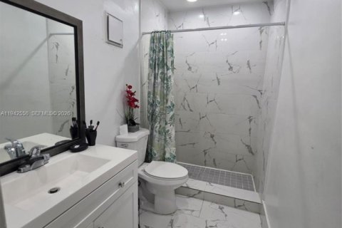 Condo in Cutler Bay, Florida, 3 bedrooms  № 1999853 - photo 14