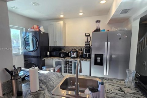 Condo in Cutler Bay, Florida, 3 bedrooms  № 1999853 - photo 3