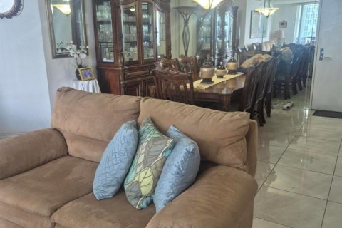 Copropriété à vendre à Aventura, Floride: 2 chambres, 106.84 m2 № 2407595 - photo 26