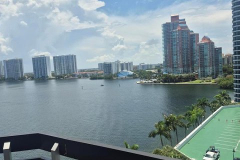 Copropriété à vendre à Aventura, Floride: 2 chambres, 106.84 m2 № 2407595 - photo 29