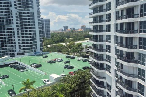 Copropriété à vendre à Aventura, Floride: 2 chambres, 106.84 m2 № 2407595 - photo 14