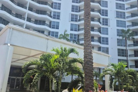 Copropriété à vendre à Aventura, Floride: 2 chambres, 106.84 m2 № 2407595 - photo 4
