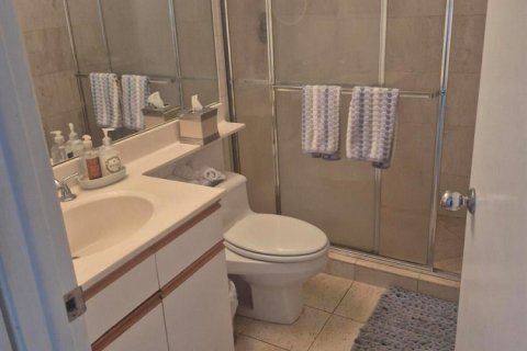 Copropriété à vendre à Aventura, Floride: 2 chambres, 106.84 m2 № 2407595 - photo 17