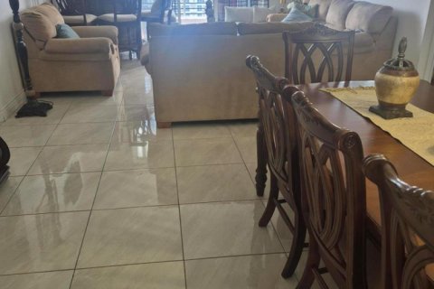 Copropriété à vendre à Aventura, Floride: 2 chambres, 106.84 m2 № 2407595 - photo 24