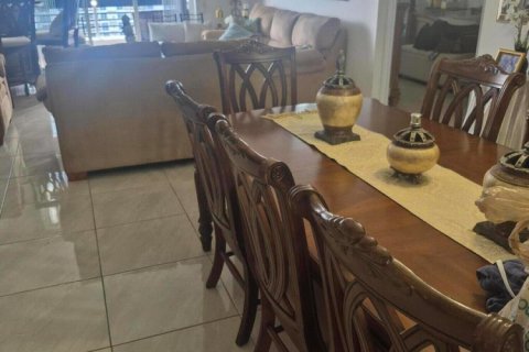 Copropriété à vendre à Aventura, Floride: 2 chambres, 106.84 m2 № 2407595 - photo 23