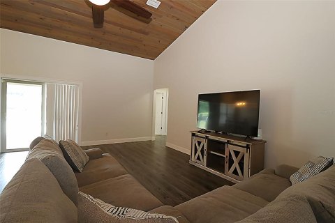 House in Ocala, Florida 4 bedrooms, 204.85 sq.m. № 1804911 - photo 8