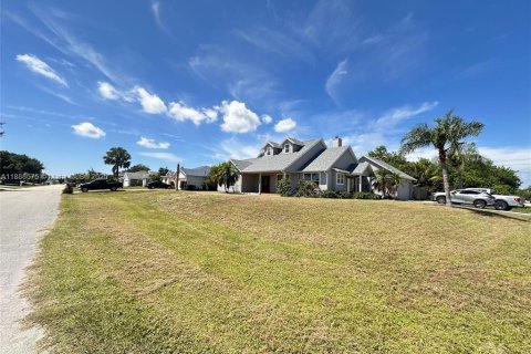 Casa en venta en Port St. Lucie, Florida, 3 dormitorios, 159.79 m2 № 1984155 - foto 22