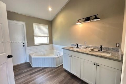 Casa en venta en Port St. Lucie, Florida, 3 dormitorios, 159.79 m2 № 1984155 - foto 9