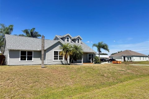 Casa en venta en Port St. Lucie, Florida, 3 dormitorios, 159.79 m2 № 1984155 - foto 19