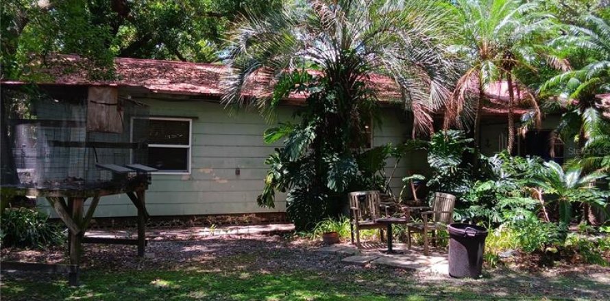 House in Lakeland, Florida 2 bedrooms, 144 sq.m. № 1797855