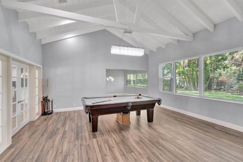 House in Delray Beach, Florida 4 bedrooms, 267.74 sq.m. № 2187198 - photo 15