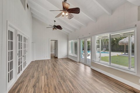 House in Delray Beach, Florida 4 bedrooms, 267.74 sq.m. № 2187198 - photo 17