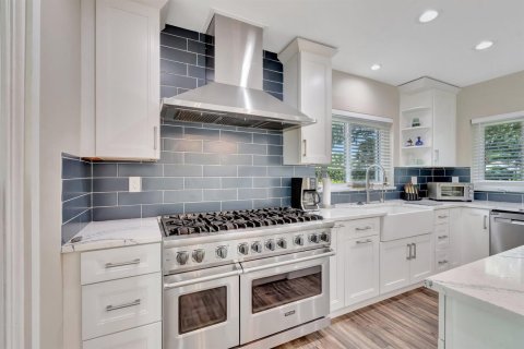 House in Delray Beach, Florida 4 bedrooms, 267.74 sq.m. № 2187198 - photo 23