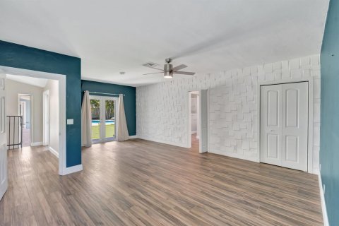 House in Delray Beach, Florida 4 bedrooms, 267.74 sq.m. № 2187198 - photo 25