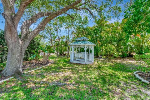 House in Delray Beach, Florida 4 bedrooms, 267.74 sq.m. № 2187198 - photo 4