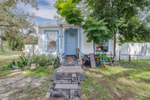 House in Tampa, Florida 1 bedroom, 47.57 sq.m. № 2395961 - photo 22