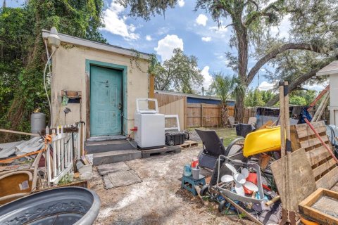 House in Tampa, Florida 1 bedroom, 47.57 sq.m. № 2395961 - photo 3