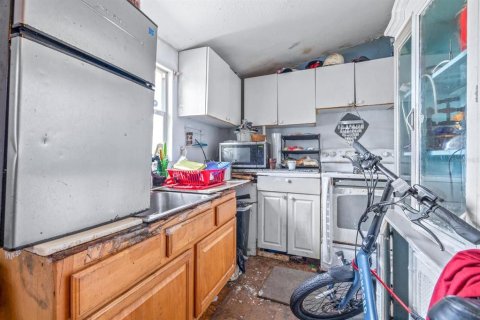 House in Tampa, Florida 1 bedroom, 47.57 sq.m. № 2395961 - photo 15