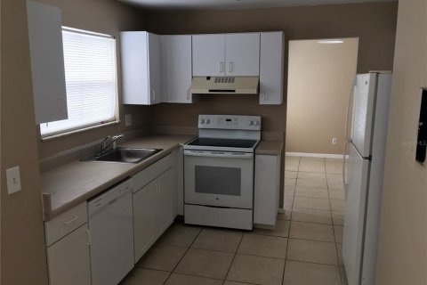 Condo in Orlando, Florida, 2 bedrooms  № 1869107 - photo 7