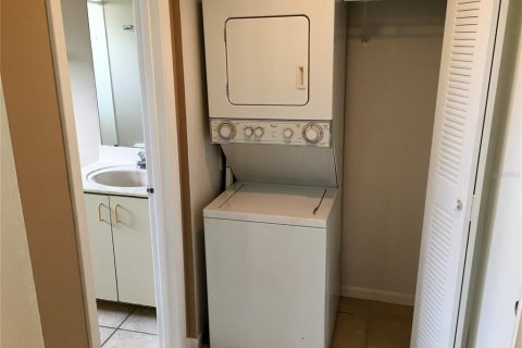 Condo in Orlando, Florida, 2 bedrooms  № 1869107 - photo 6