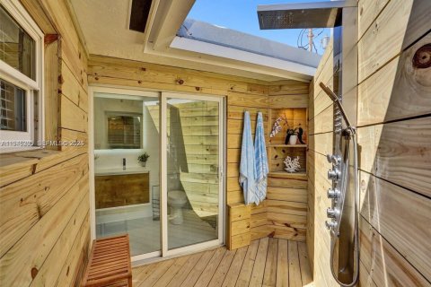 House in Boca Raton, Florida 3 bedrooms, 144.83 sq.m. № 2003020 - photo 13