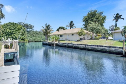 House in Boca Raton, Florida 3 bedrooms, 144.83 sq.m. № 2003020 - photo 3