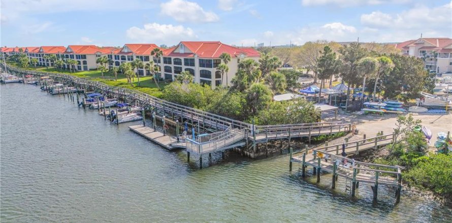 Condo in New Smyrna Beach, Florida, 2 bedrooms  № 1659629