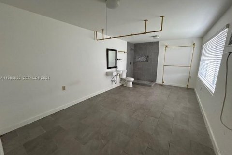 Купить виллу или дом в Уэст -Майами, Флорида 2 спальни, 134.62м2, № 2047136 - фото 17