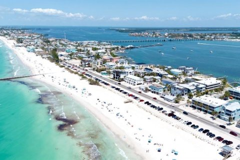 Villa ou maison à vendre à Bradenton Beach, Floride: 7 chambres, 304.63 m2 № 1906256 - photo 5