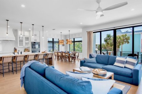 Villa ou maison à vendre à Bradenton Beach, Floride: 7 chambres, 304.63 m2 № 1906256 - photo 9