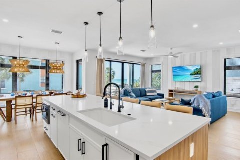 Villa ou maison à vendre à Bradenton Beach, Floride: 7 chambres, 304.63 m2 № 1906256 - photo 14