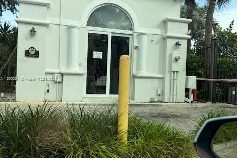 Villa ou maison à louer à Hollywood, Floride: 3 chambres, 131.92 m2 № 1954353 - photo 23