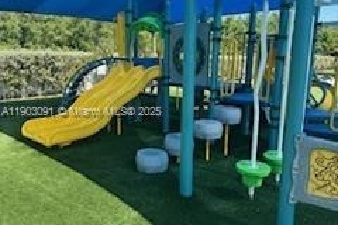 Villa ou maison à louer à Hollywood, Floride: 3 chambres, 131.92 m2 № 1954353 - photo 28