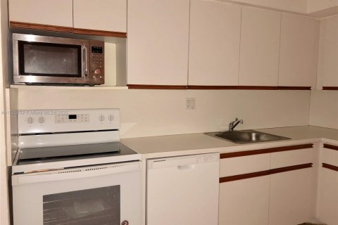 Copropriété à louer à Aventura, Floride: 2 chambres, 106.84 m2 № 1763594 - photo 5