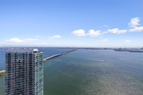 Condo in Miami, Florida, 4 bedrooms  № 1776445 - photo 30